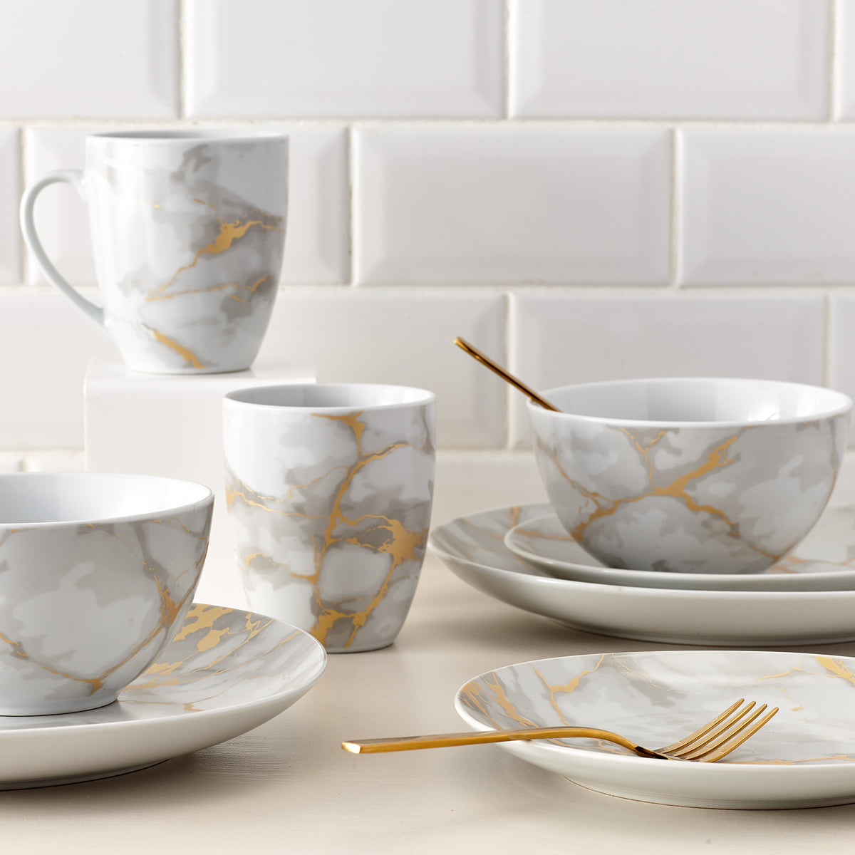 32 Piece Designer Exclusive Combo Set | 16 Piece Dinnerware Set Marble Gold Look & 16 Piece Set Flatware Set Gold, Service for 4, Dishwasher Safe, Plates, Soup or Cereal Bowls, Mugs, Forks, Spoon